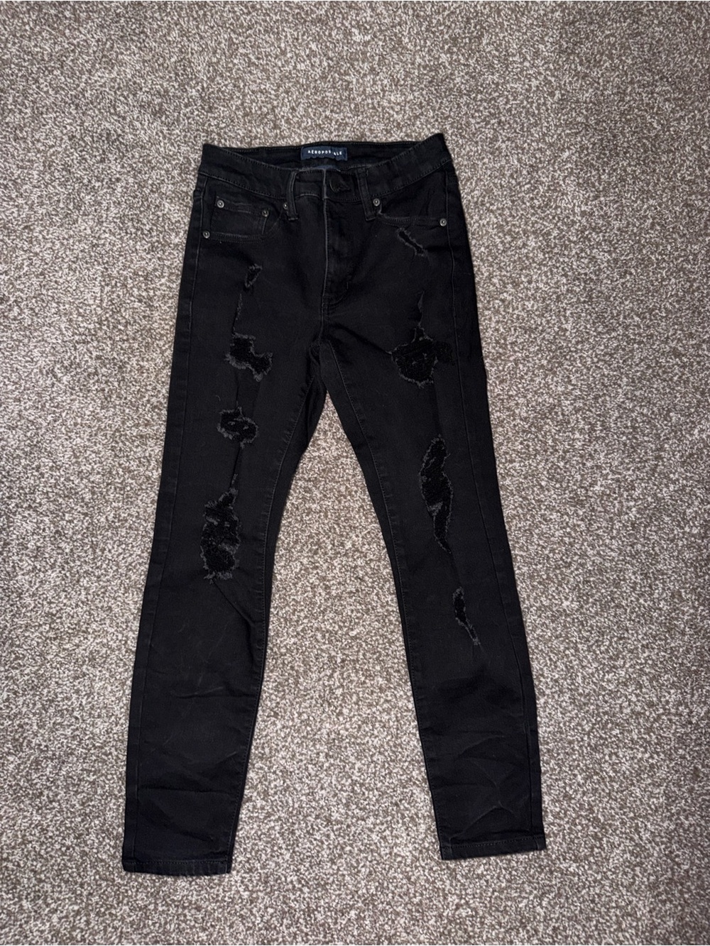Aeropostale Women’s Black Distressed Skinny Jeans